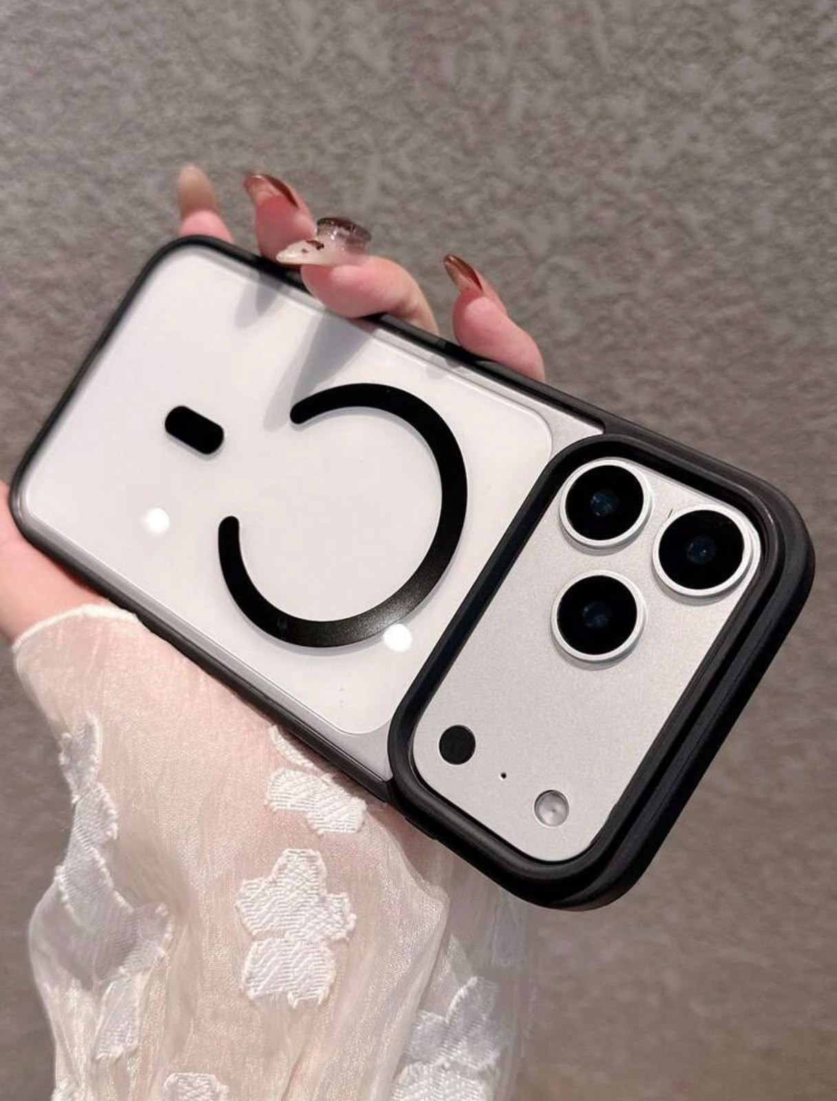 Luxury Matte MagSafe Camera Shield Case For Iphone 17 Series